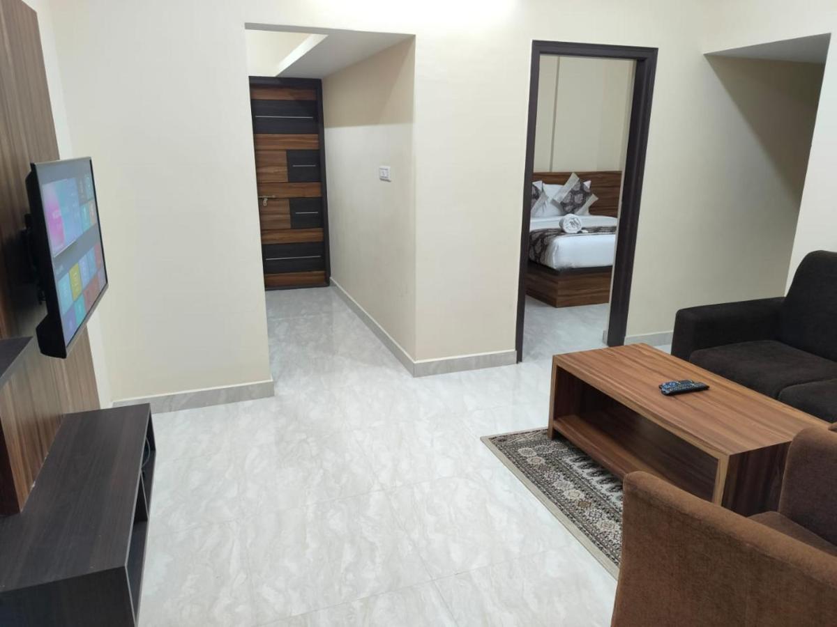 Golden Chariot 1Bhk Flat Manyata Tech Park Hotel Bangalore Exterior photo